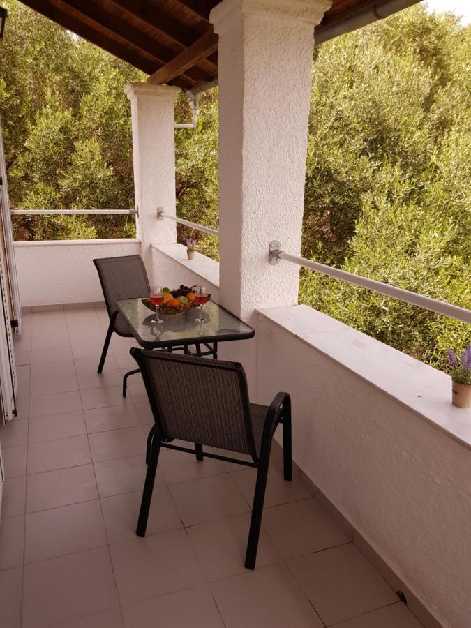 Venus Sea View Apartment Perivolion Luaran gambar